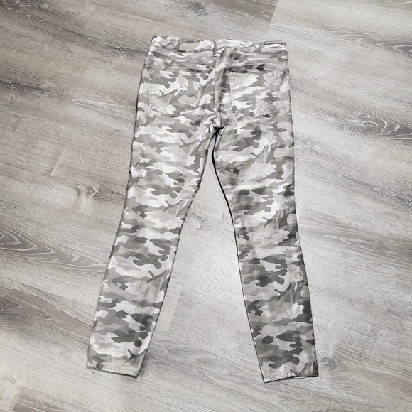 Pilcro And The Letterpress Camo High Rise Jeans - Picture 3 of 6